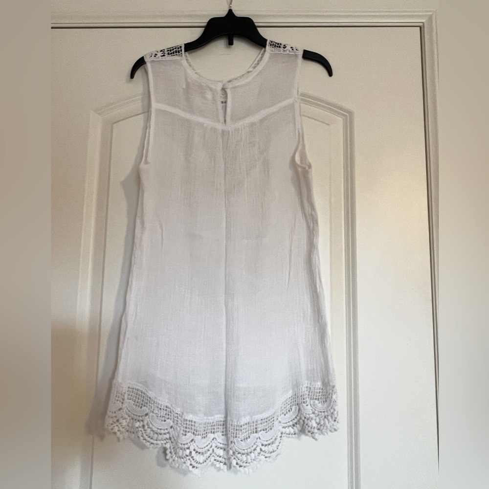 Entro Boho Lace Sleeveless Top - Picture 3 of 5